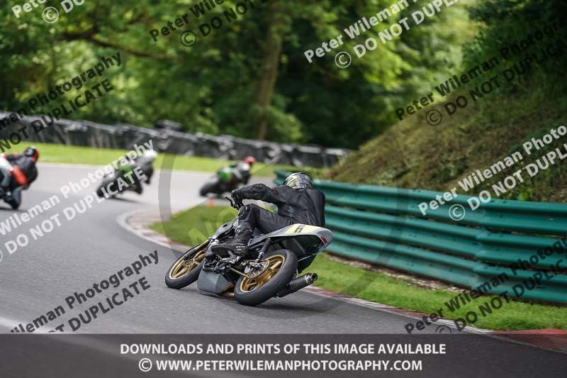 cadwell no limits trackday;cadwell park;cadwell park photographs;cadwell trackday photographs;enduro digital images;event digital images;eventdigitalimages;no limits trackdays;peter wileman photography;racing digital images;trackday digital images;trackday photos